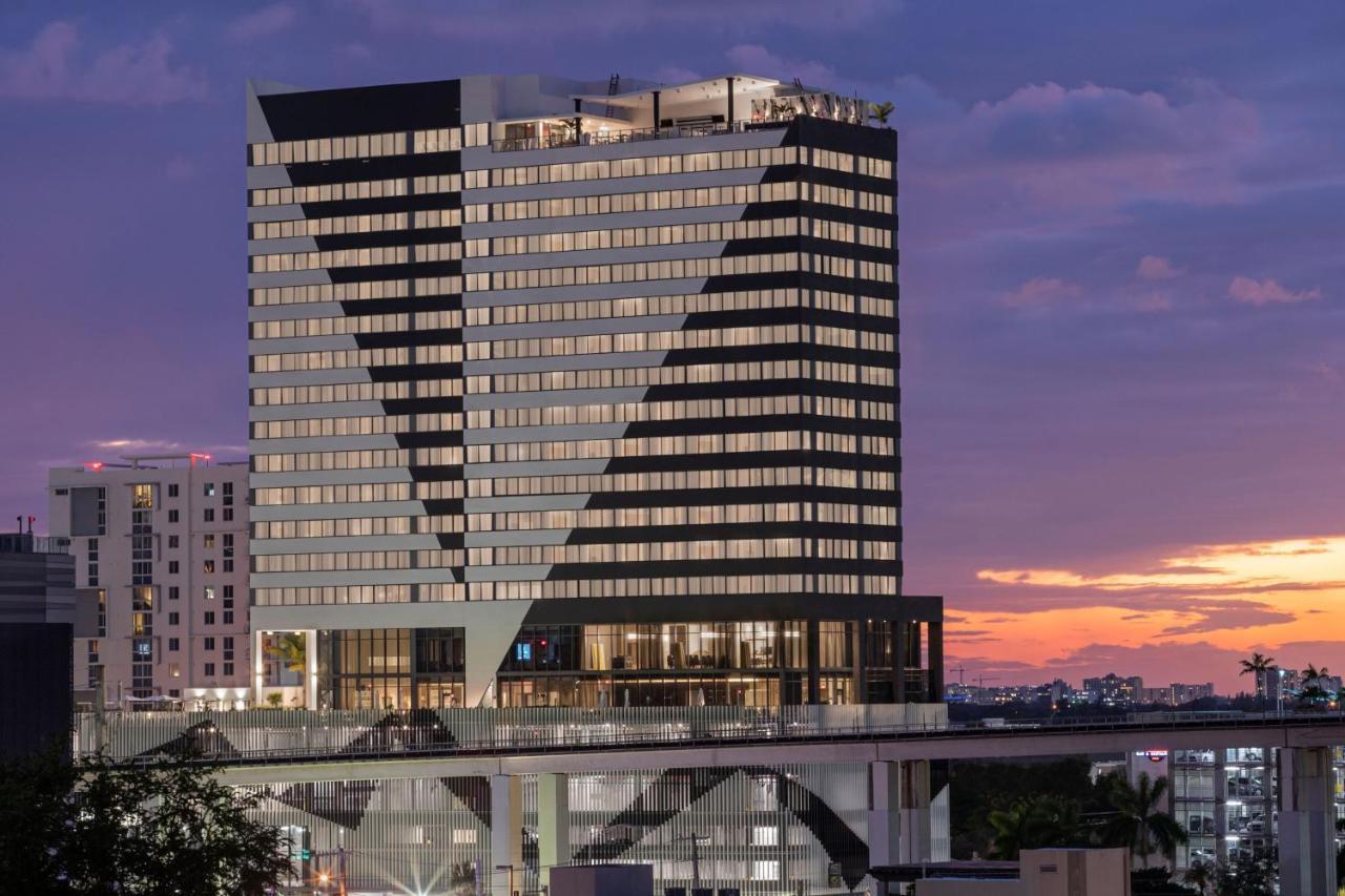 Ac Hotel By Marriott Miami Brickell Exterior photo