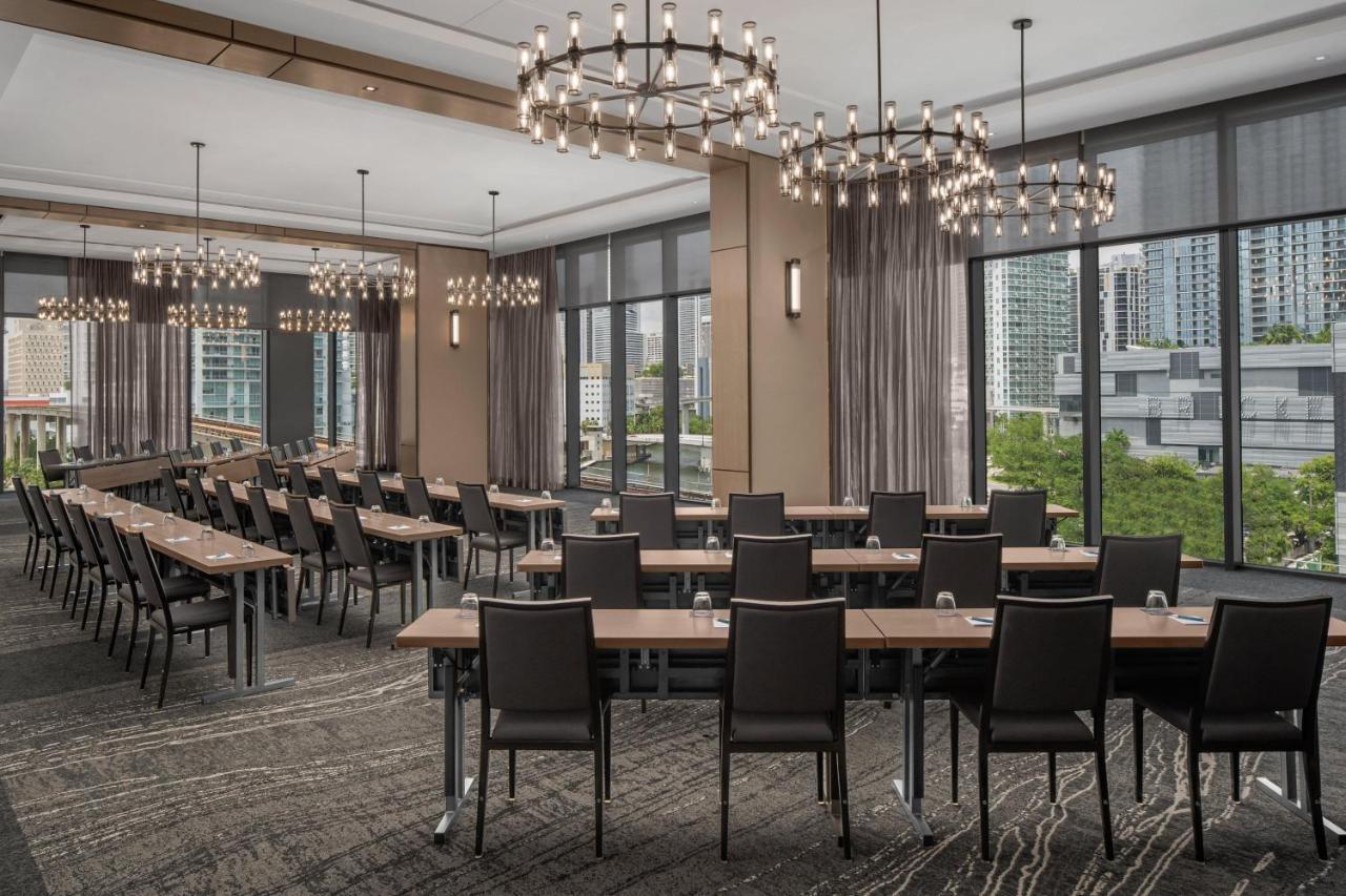 Ac Hotel By Marriott Miami Brickell Exterior photo